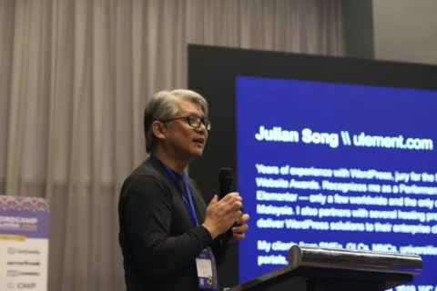Julian Song speak @ WordCamp Malaysia